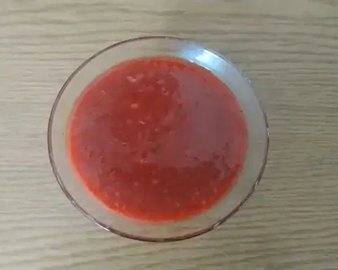 Остро-пряный клубничный соус к мясу