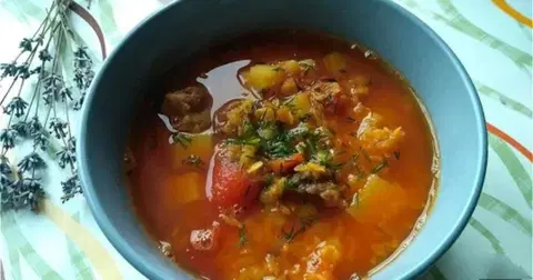 Суп с чечевицей на мясном бульоне