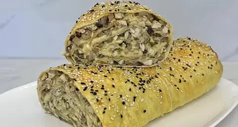 Рулет из лаваша с курицей и грибами