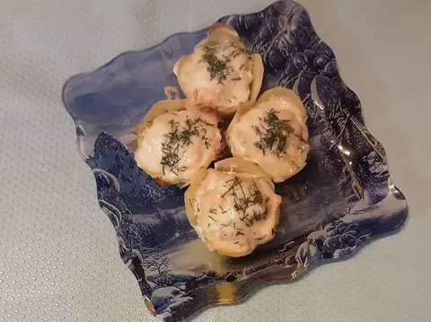 Мини-запеканки из кабачков и курицы