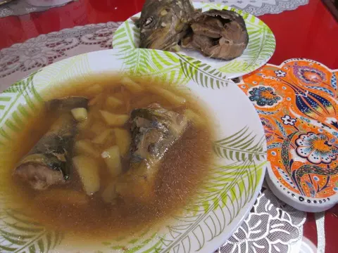 Простая уха из голов терпуга