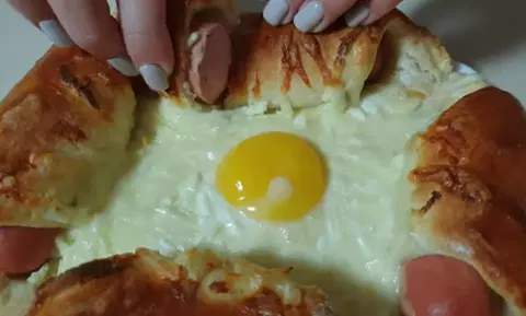 Хачапури с сосисками