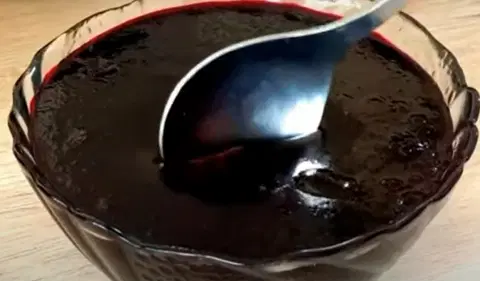 Быстрый черничный джем