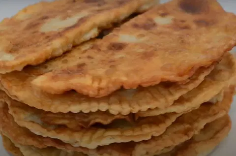 Домашние чебуреки с говяжьим фаршем