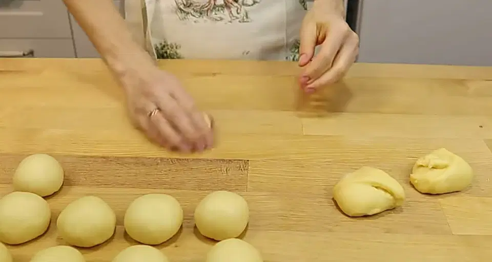 Вкусные домашние пирожки с тыквенной начинкой — шаг 10