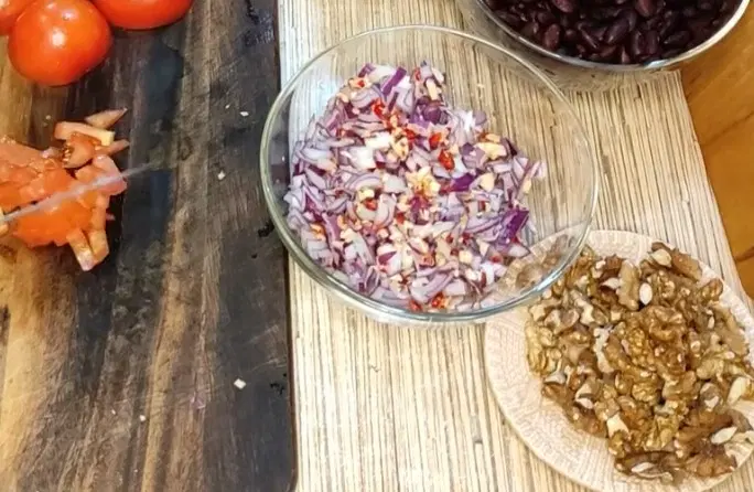 Лобио горячее из красной фасоли — шаг 3
