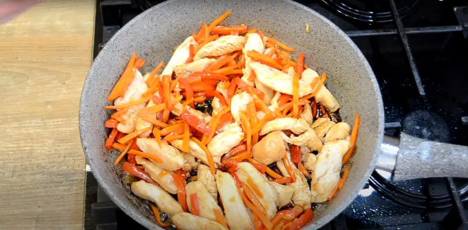 Соба с курицей и овощами — шаг 7