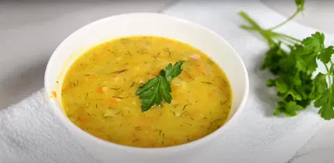 Суп гороховый с копченой курицей