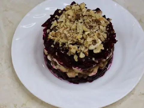 Салат из свеклы и банана