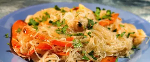 Фунчоза с овощами и морепродуктами