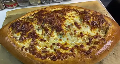 Пирог расстегай с грибами