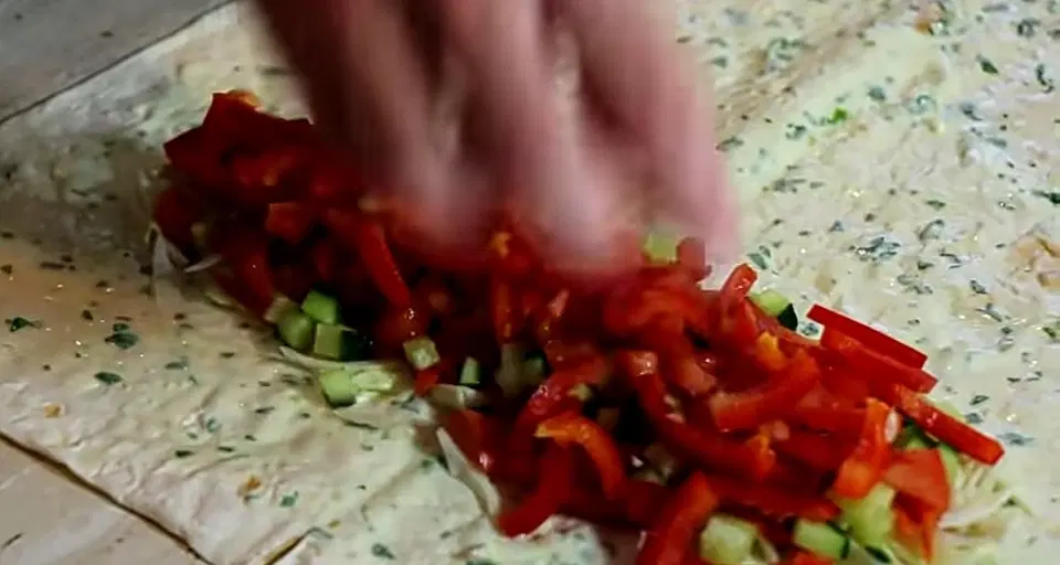 Классическая шаурма с курицей — шаг 6