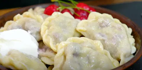 Вкусные вареники с вишней