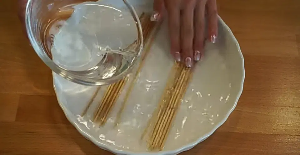 Шашлык куриный в духовке на шпажках — шаг 4