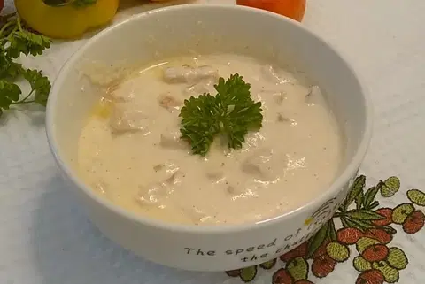 Куриное филе в сырном соусе