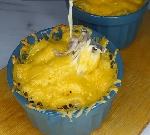 Жульен со свининой и грибами