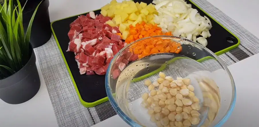 Шурпа с рисом — шаг 1