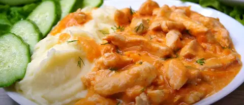 Бефстроганов из куриного филе