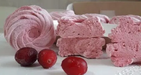 Домашний воздушный клюквенный зефир