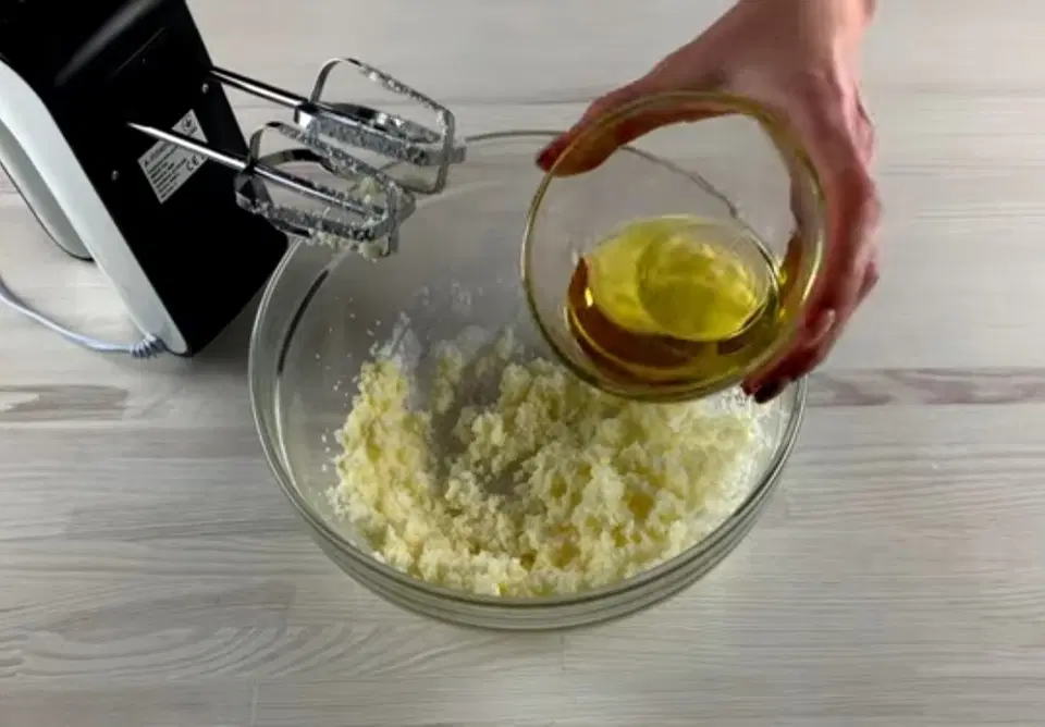 Классические шоколадные маффины с какао — шаг 3