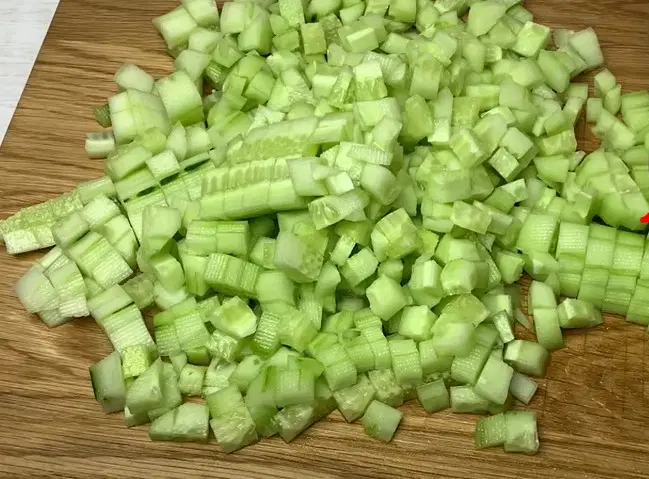 Окрошка с редиской — шаг 4