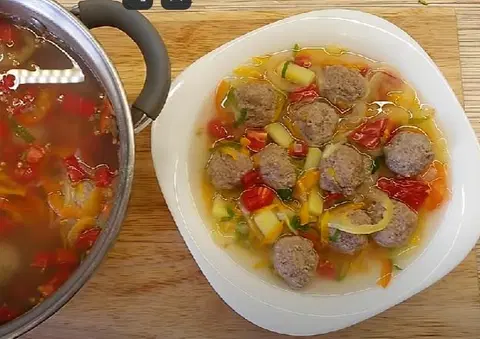 Суп картофельный с фрикадельками