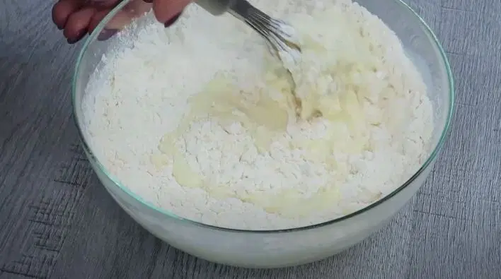 Заливной пирог с печенью и рисом — шаг 5