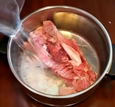 Курица в соусе с чесноком — шаг 2