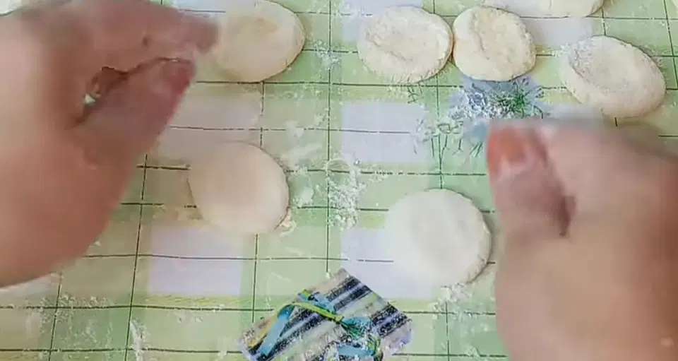 Галушки из творога — шаг 4