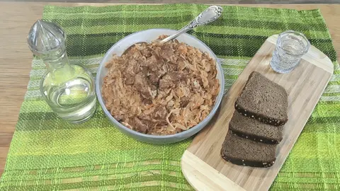 Бигус в казане на костре