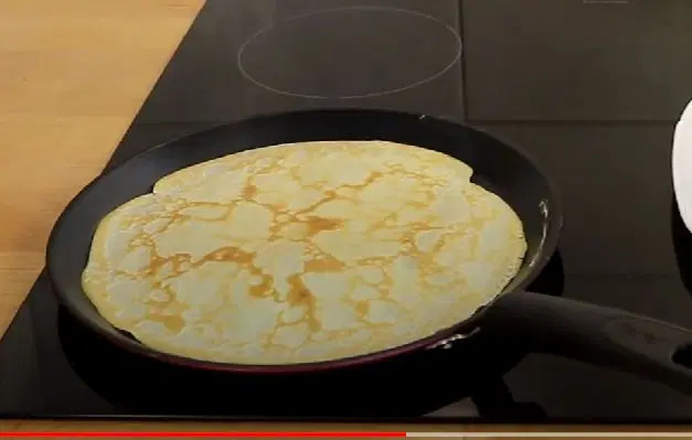 Блинчики с курицей и сыром — шаг 1