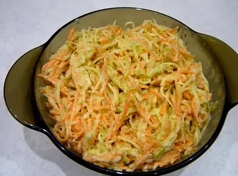 Незатейливый салат с маргеланской редькой