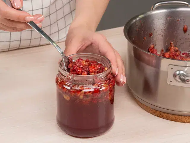 Земляничное варенье — шаг 4