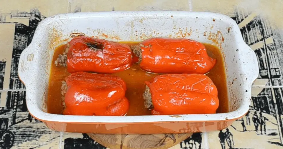 Перцы, фаршированные гречкой и фаршем — шаг 4
