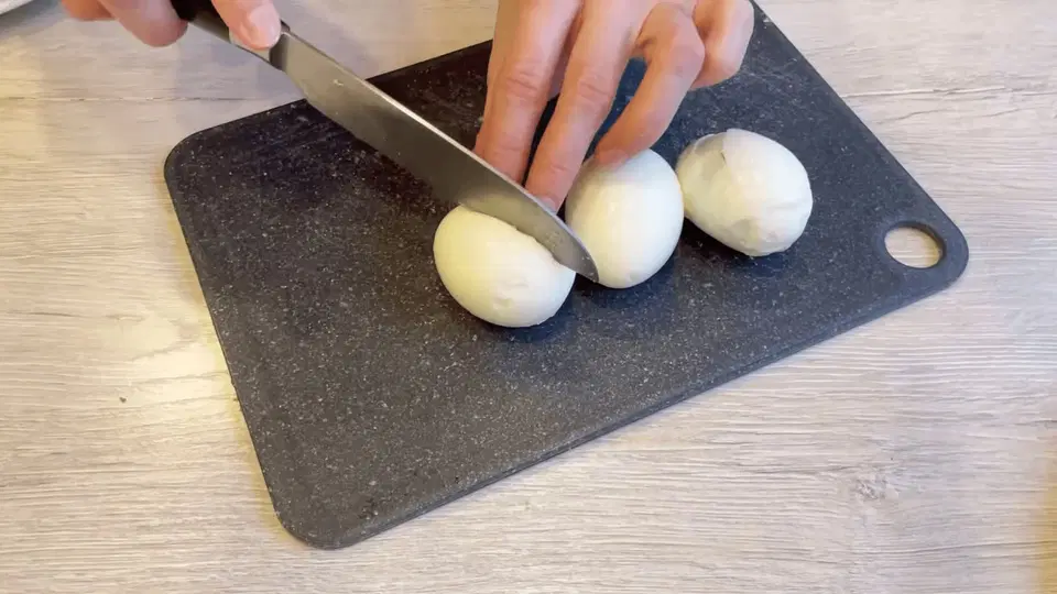 Салат с черносливом и курицей — шаг 1