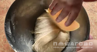 Фото приготовления рецепта: Московские пончики - шаг 4