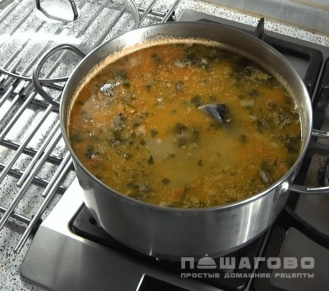 Фото приготовления рецепта: Суп из сайры с рисом - шаг 4