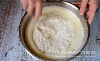 Фото приготовления рецепта: Красивый кекс в силиконовой форме - шаг 3