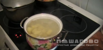 Фото приготовления рецепта: Суп из куриных грудок - шаг 6