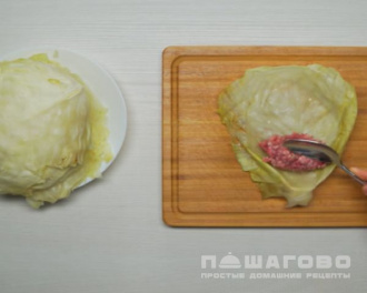 Фото приготовления рецепта: Голубцы с мясом и рисом в духовке с овощным соусом - шаг 7