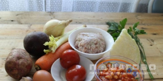 Фото приготовления рецепта: Борщ сибирский с фрикадельками - шаг 1