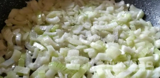 Фото приготовления рецепта: Говядина тушеная с макаронами - шаг 4