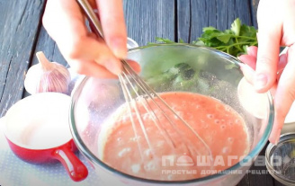 Фото приготовления рецепта: Тефтели с картошкой в сметанно-томатном соусе - шаг 8