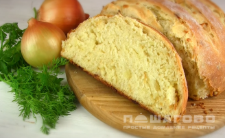 Фото приготовления рецепта: Луковый хлеб - шаг 7