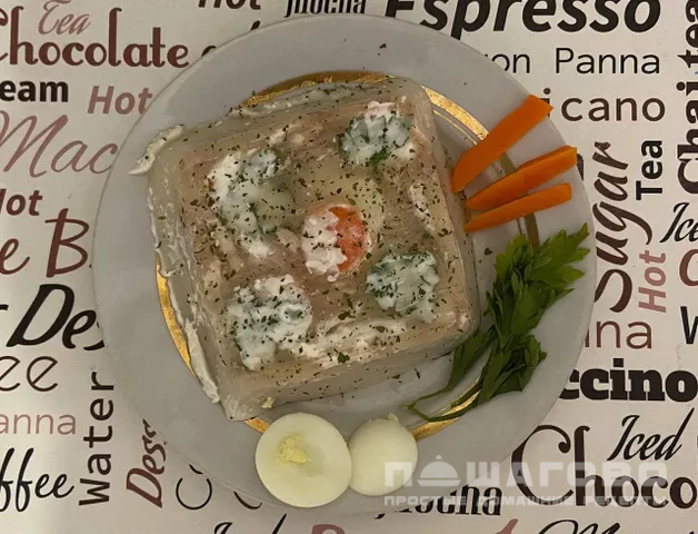 Домашний холодец из куриных спинок с майонезом