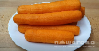 Фото приготовления рецепта: Морковь по-корейски без уксуса - шаг 1