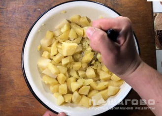 Фото приготовления рецепта: Закуска к пиву из картошки - шаг 1