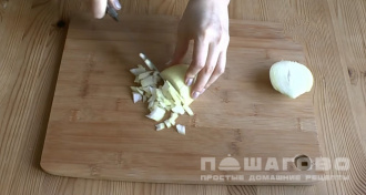 Фото приготовления рецепта: Паста фетучини с курицей в сливочном соусе - шаг 2