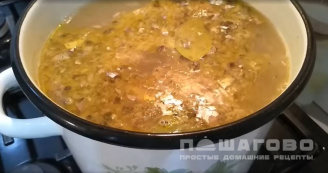Фото приготовления рецепта: Суп из консервированной сайры - шаг 7