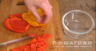 Фото приготовления рецепта: Салат из печеных овощей с фетой - шаг 3